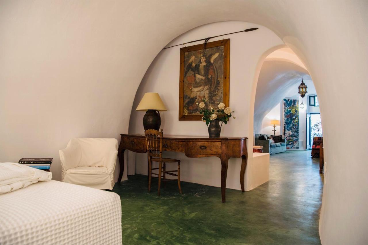 Hotel Hiraeth Santorini à Megalochori  Extérieur photo